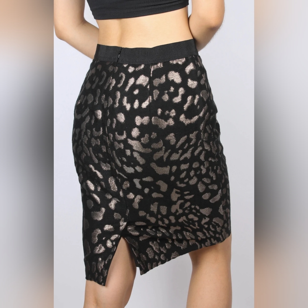 🖤Metallic Anne Taylor Black and Gold Pencil skirt 😍